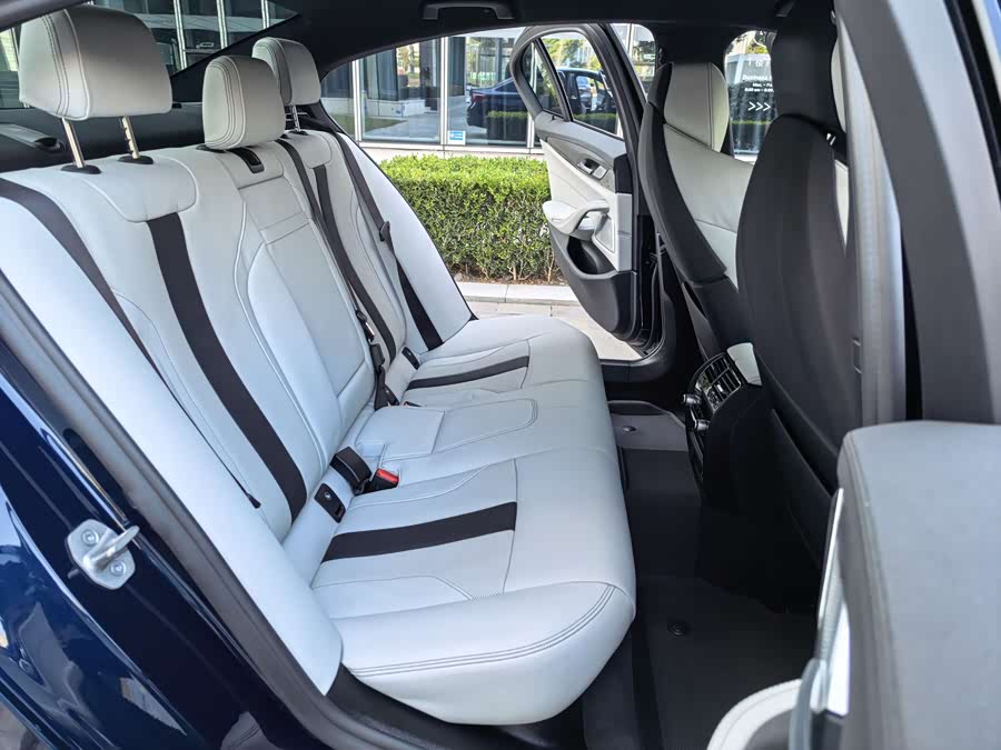 BMW M5 2023 #42 BMW M5 2023 car image #42