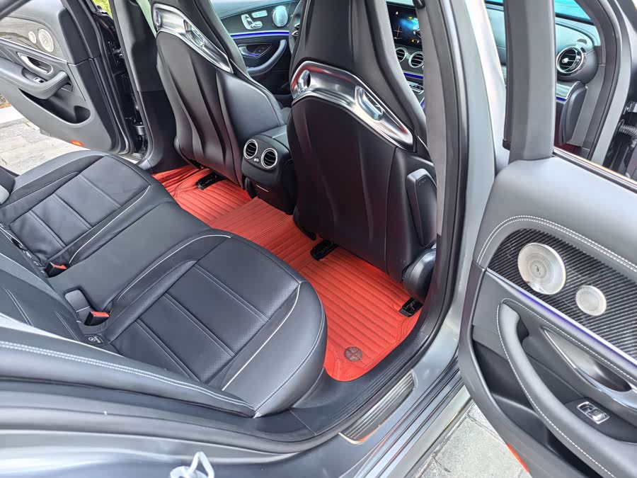 Mercedes-Benz E AMG 2021 صورة سيارة #42