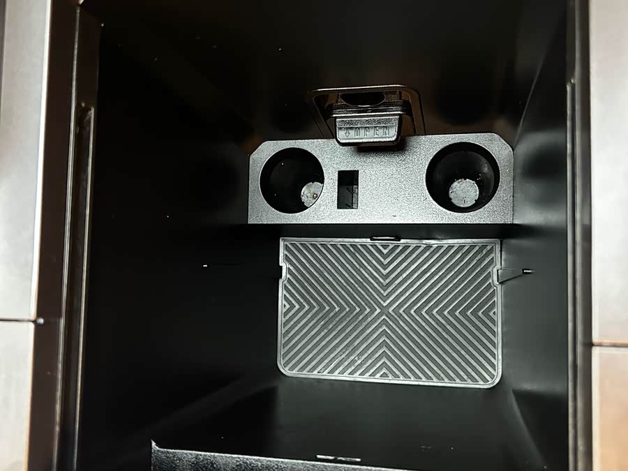 Jetour Traveller 2023 car image #42