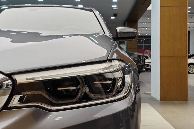 BMW 5 Series (Imported) 2020 #42 BMW 5 Series (Imported) 2020 car image #42