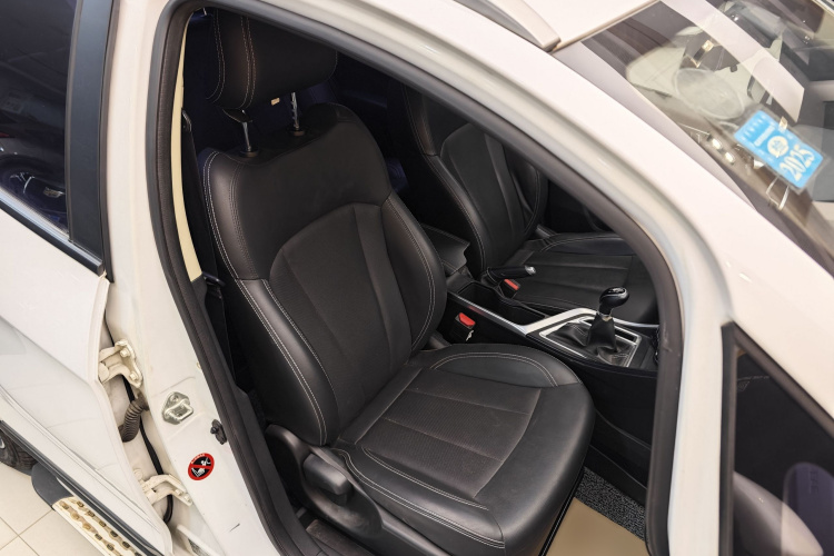 Vision X3 2019 car image #42