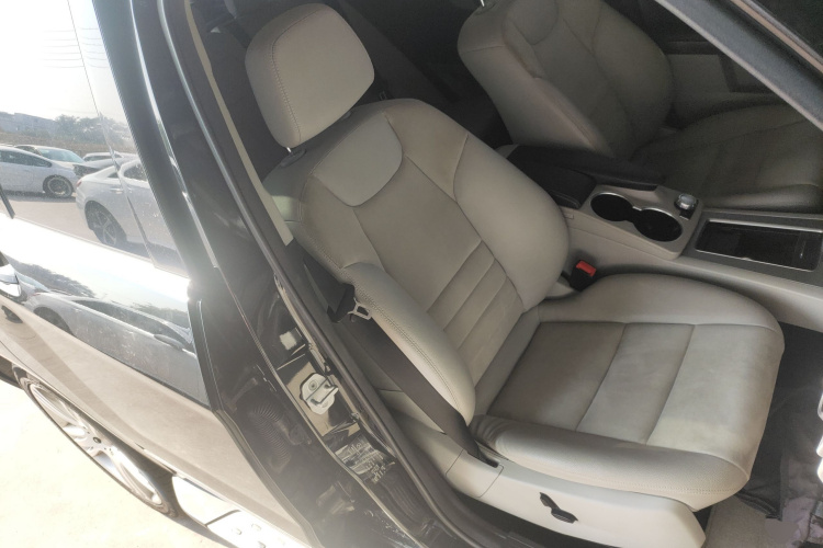 Mercedes-Benz GLK Class 2015 car image #42