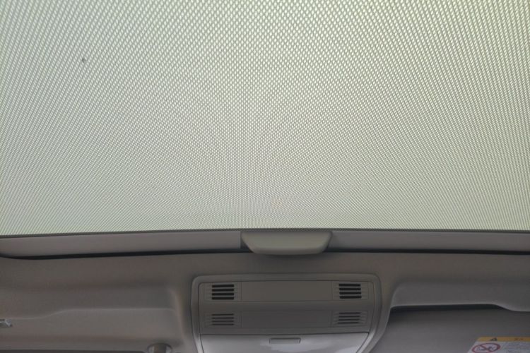 Volkswagen Polo 2020 car image #16