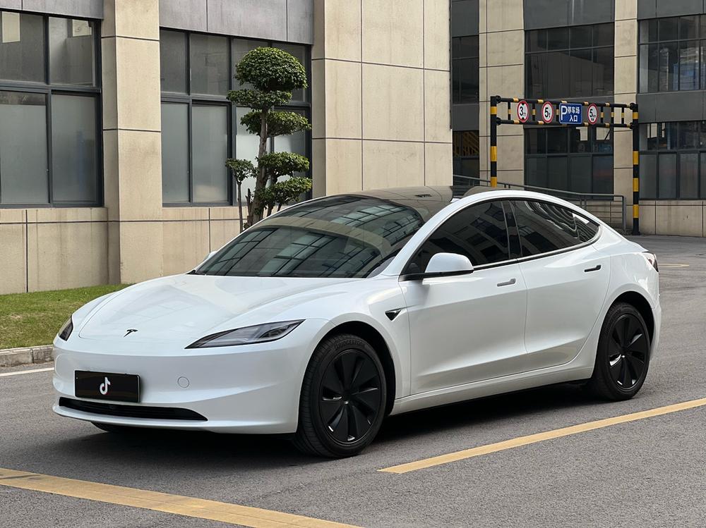 Tesla Model 3 2025 Tesla Model 3 2025 car image