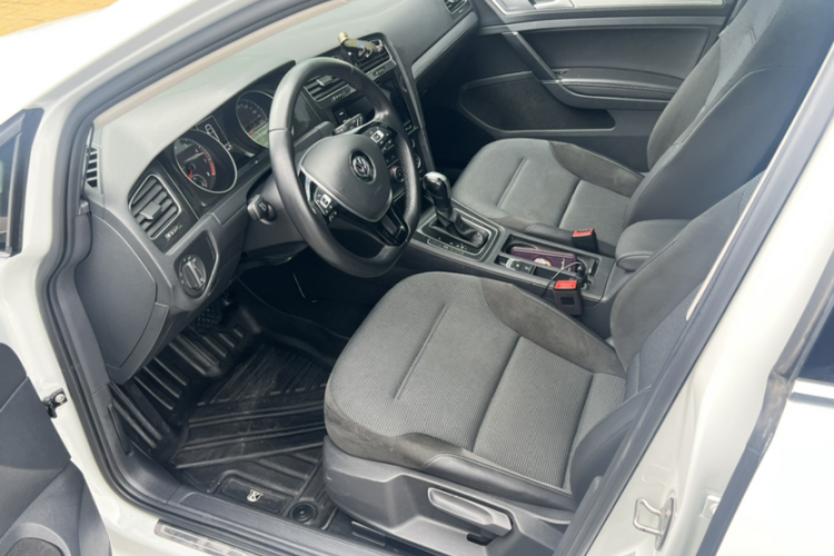 Volkswagen Golf 2019 #10 Volkswagen Golf 2019 car image #10