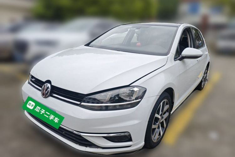 Volkswagen Golf 2020 صورة سيارة #2