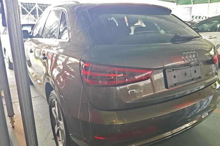 Audi Q3 2016 car image #5