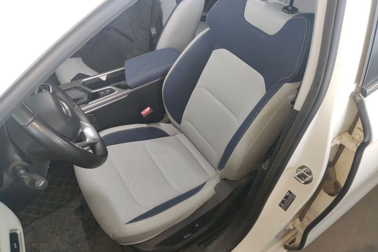 GEELY Emgrand 2022 #15 GEELY Emgrand 2022 car image #15