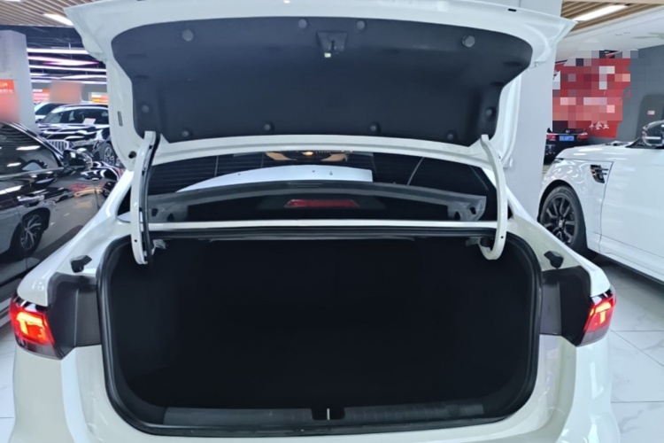GEELY Emgrand 2022 car image #19