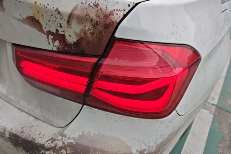 BMW 3 Series 2017 #8 BMW 3 Series 2017 car image #8