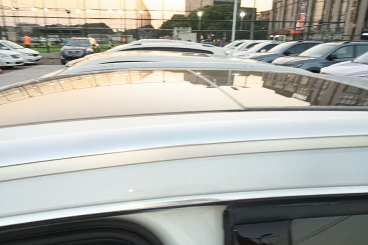 Audi Q3 2019 car image #25