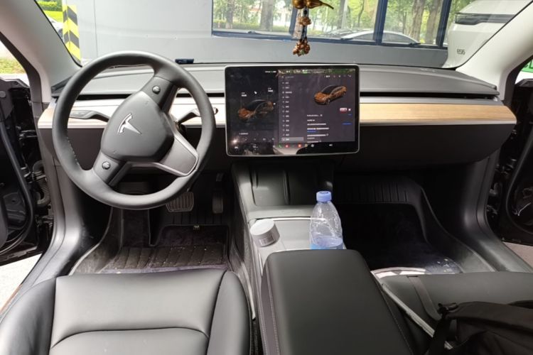 Tesla Model 3 2023 #11 Tesla Model 3 2023 car image #11