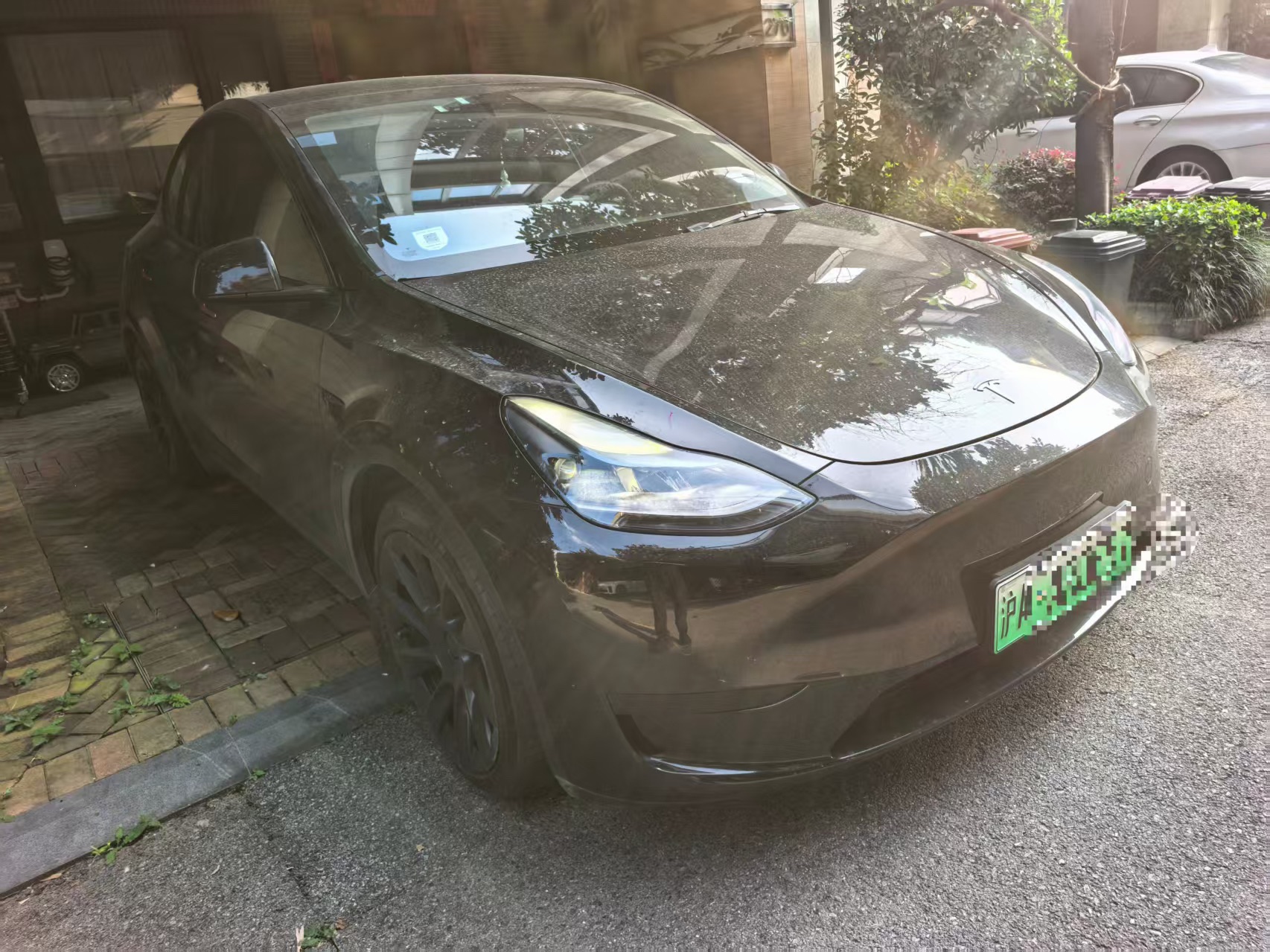 Tesla Model Y 2022 #2 Tesla Model Y 2022 car image #2