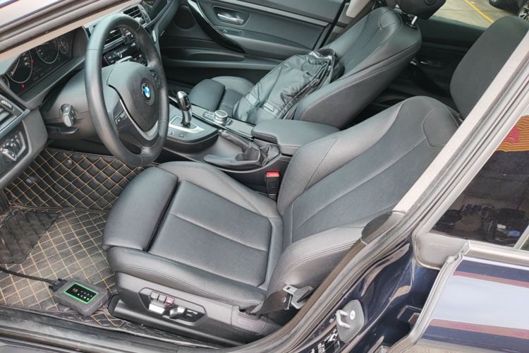 BMW 3 Series GT 2019 imagem de carro #15