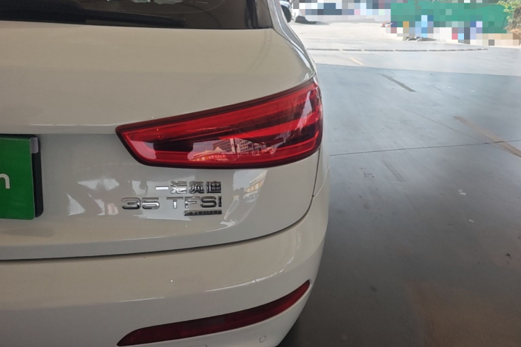 Audi Q3 2015 #8 Audi Q3 2015 car image #8