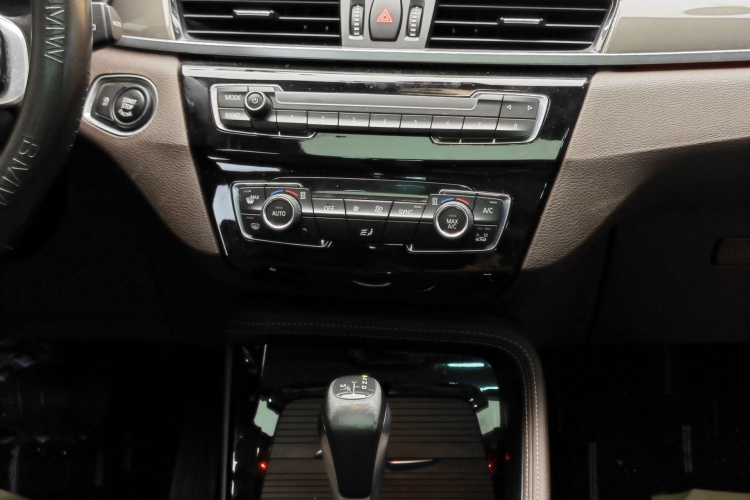 BMW X1 2018 car image #22