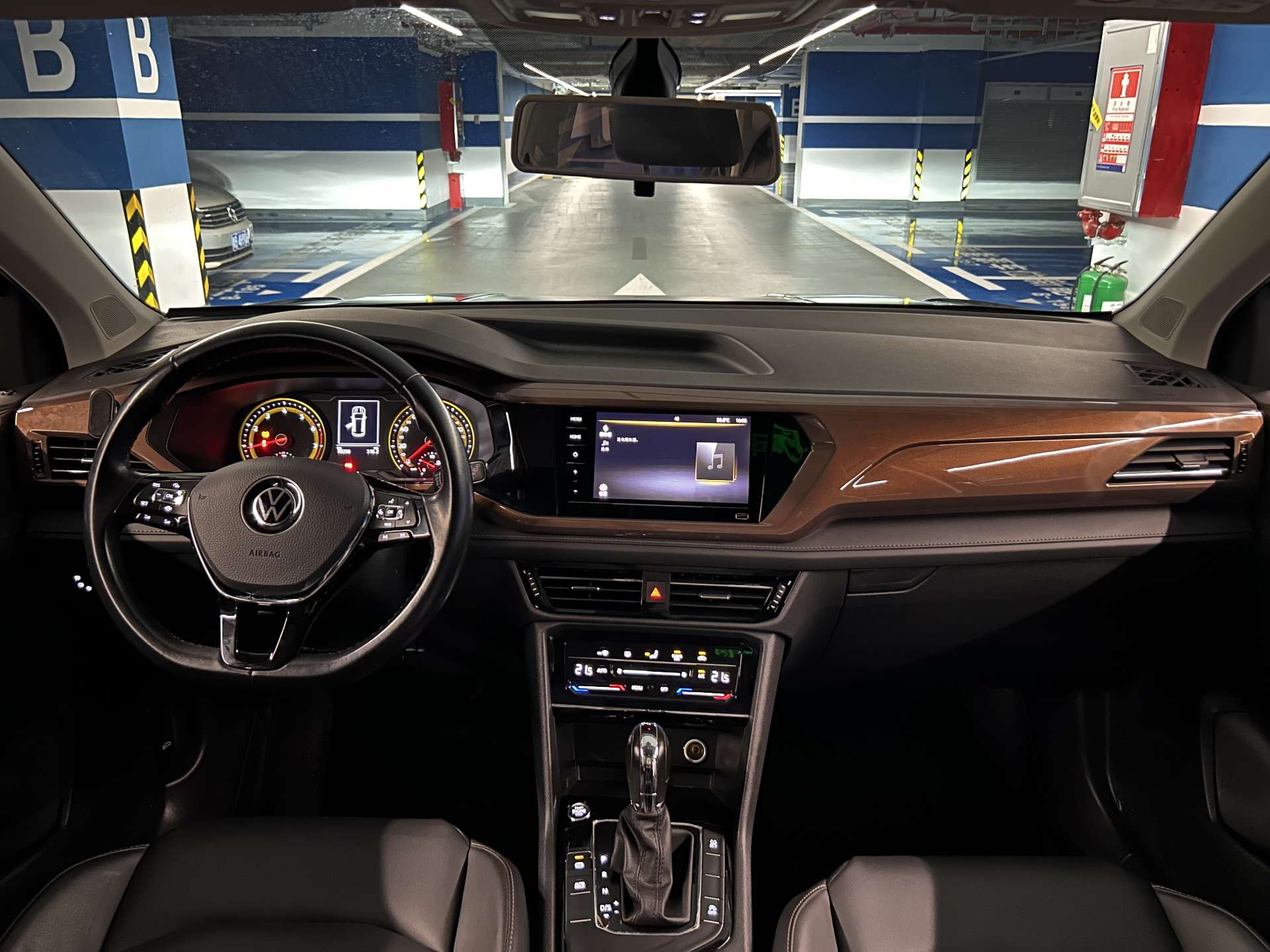2021 car image #4