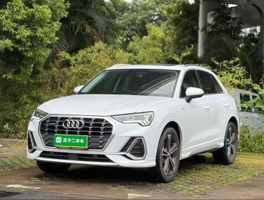 Audi Q3 2020 Audi Q3 2020 immagine di auto