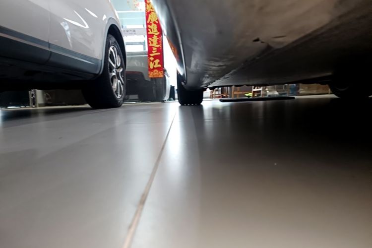 Tesla Model 3 2023 car image #26