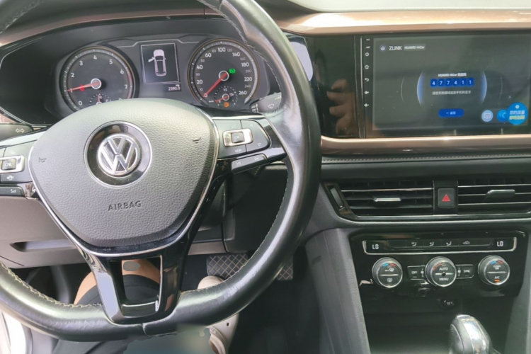 Volkswagen Tharu 2019 car image #10