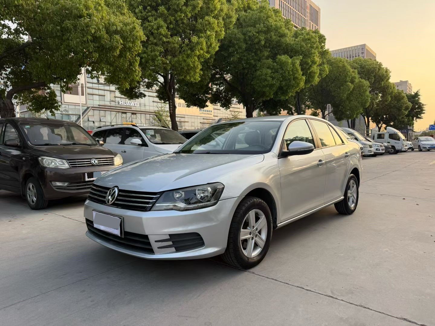 Volkswagen Bora 2014 immagine di auto 
