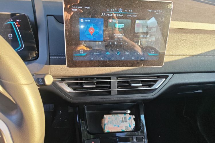 BYD Yuan New Energy 2019 car image #13