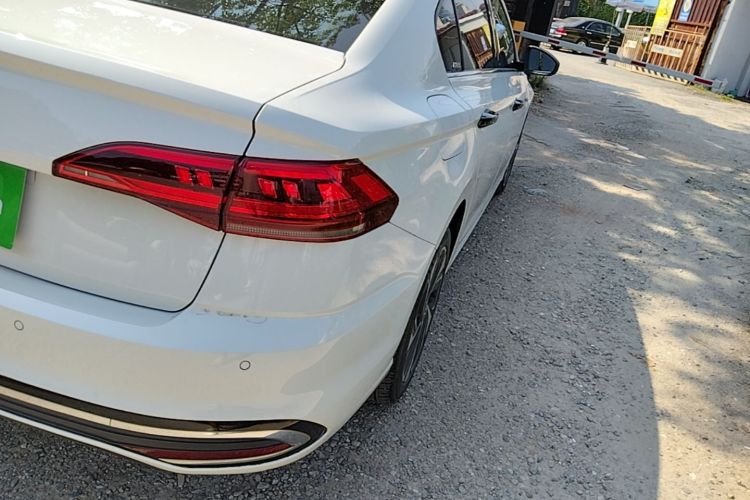 Volkswagen Bora 2023 car image #3