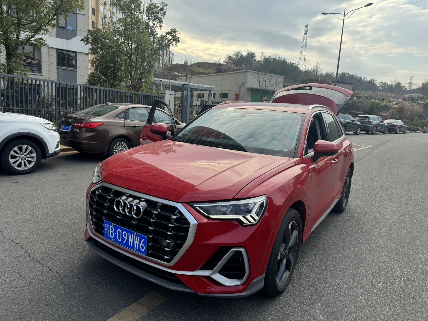 Audi Q3 2023 Audi Q3 2023 immagine di auto