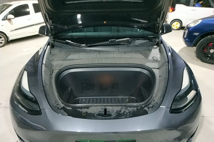 Tesla Model Y 2022 #20 Tesla Model Y 2022 car image #20