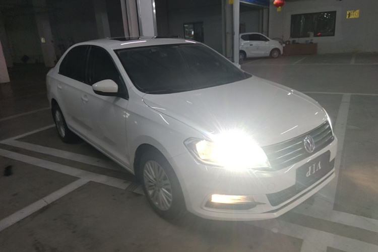 Volkswagen Santana 2019 car image #6