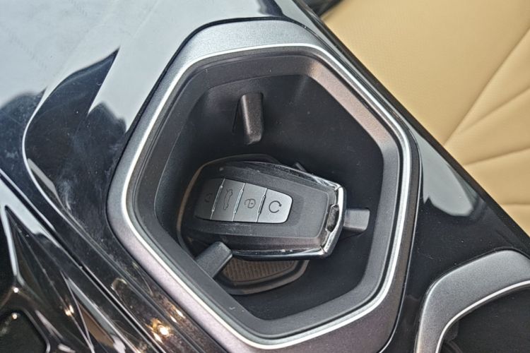 GEELY Boyue L 2024 #9 GEELY Boyue L 2024 imagen de coche #9