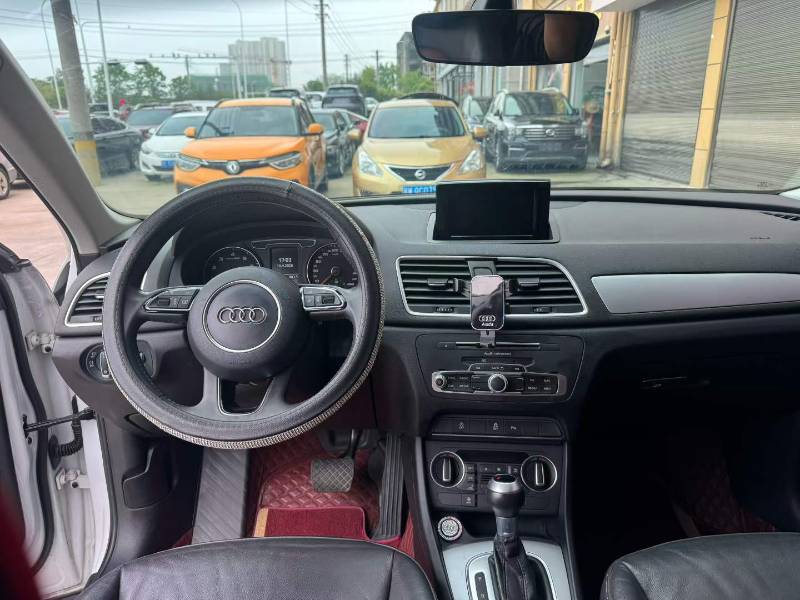 Audi Q3 2018 #5 Audi Q3 2018 car image #5