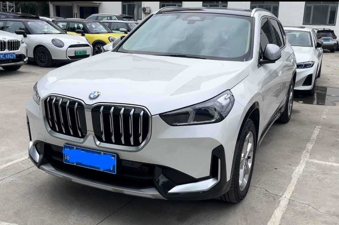 BMW X1 2023 BMW X1 2023 car image