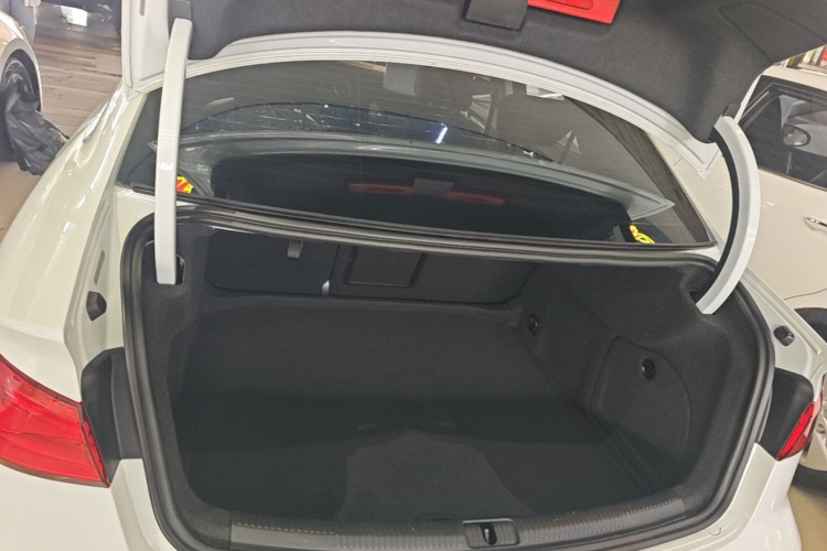 Audi A3 2015 car image #19