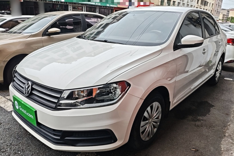 Volkswagen Santana 2020 immagine di auto #2