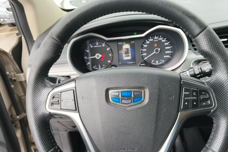 GEELY Emgrand GS 2016 car image #11