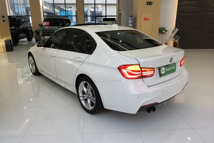 BMW 3 Series 2017 #5 BMW 3 Series 2017 car image #5