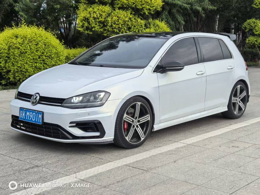 Volkswagen Golf 2015 Volkswagen Golf 2015 car image