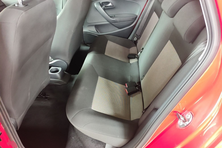 Volkswagen Polo 2016 #17 Volkswagen Polo 2016 car image #17