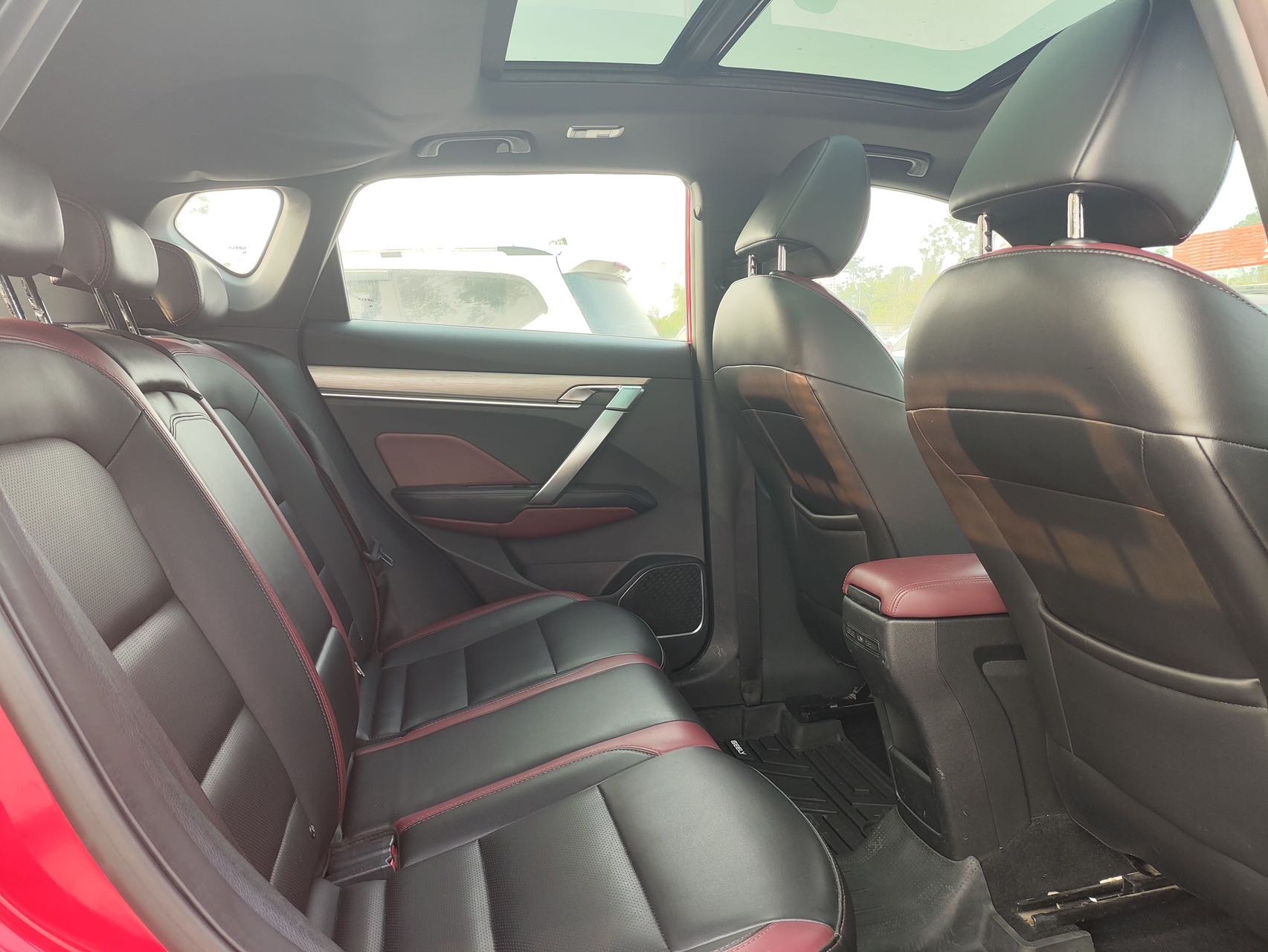 GEELY Coolray 2019 изображение автомобиля #6