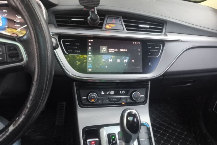 GEELY Emgrand GS 2019 #13 GEELY Emgrand GS 2019 car image #13