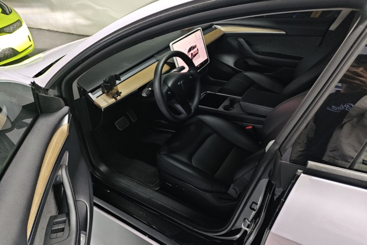 Tesla Model 3 2023 #15 Tesla Model 3 2023 car image #15