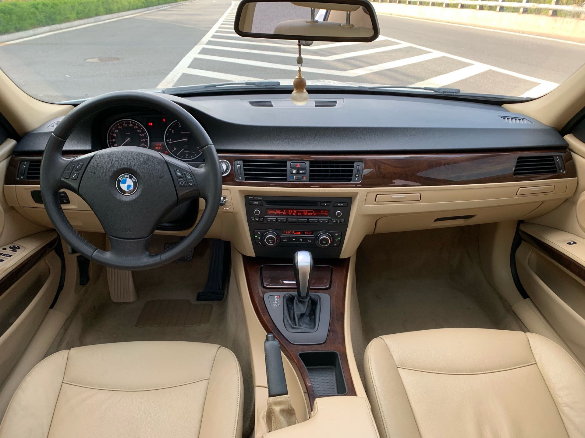 BMW 3 Series 2012 immagine di auto #6