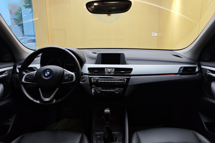 BMW X1 2019 imagen de coche #21
