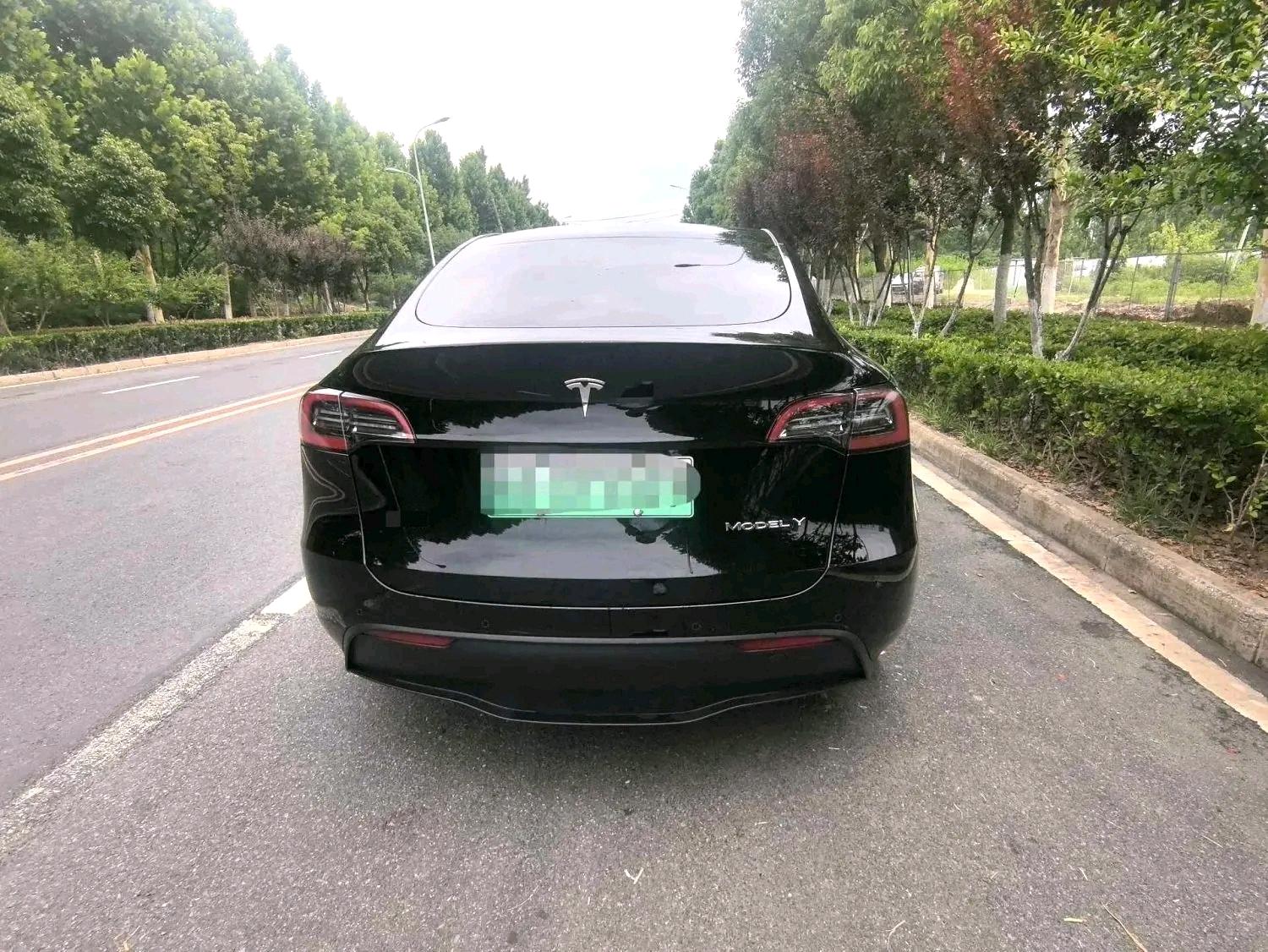 Tesla Model Y 2022 #7 Tesla Model Y 2022 car image #7