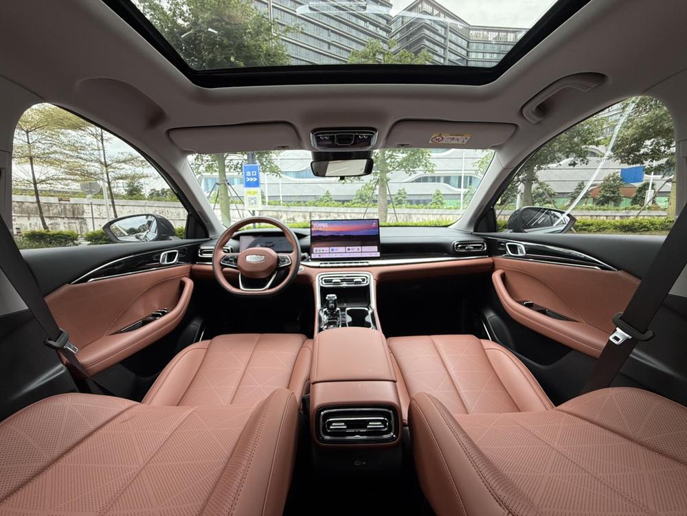 GEELY Emgrand 2025 #29 GEELY Emgrand 2025 car image #29