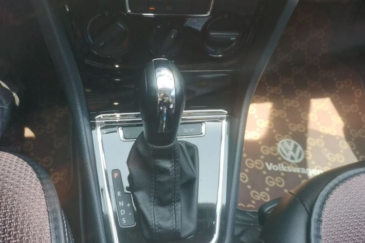 2022 #14 2022 immagine di auto #14