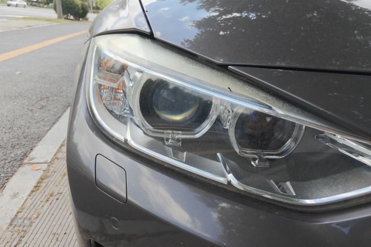 BMW 3 Series 2015 #8 BMW 3 Series 2015 car image #8