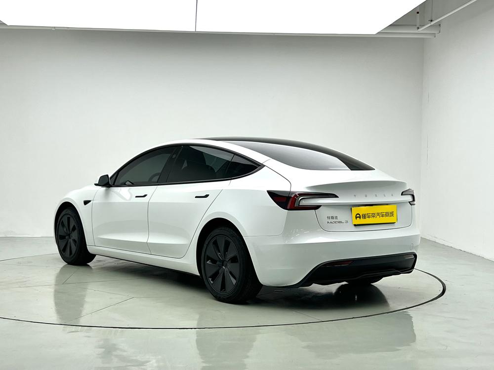 Tesla Model 3 2025 car image #5
