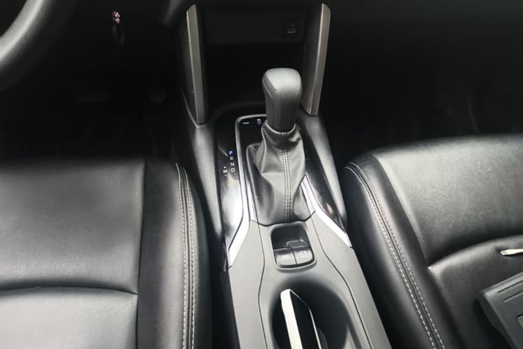 Toyota Corolla Cross 2023 immagine di auto #14